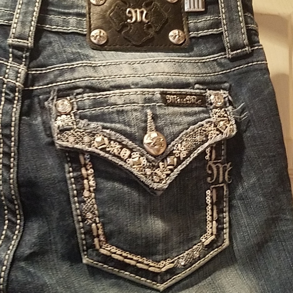 Jeans - Picture 3 of 3